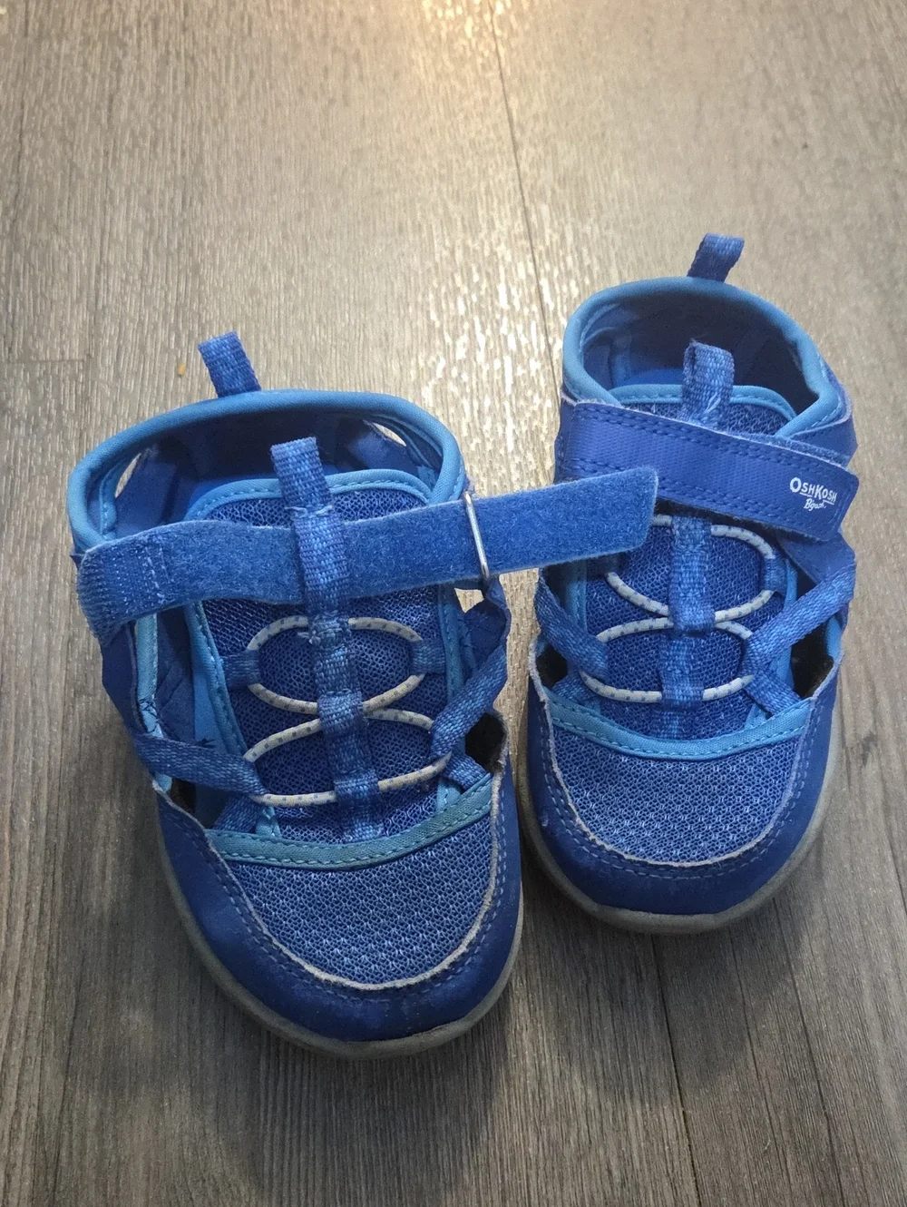 OshKosh B'gosh • Blue Water Sneakers